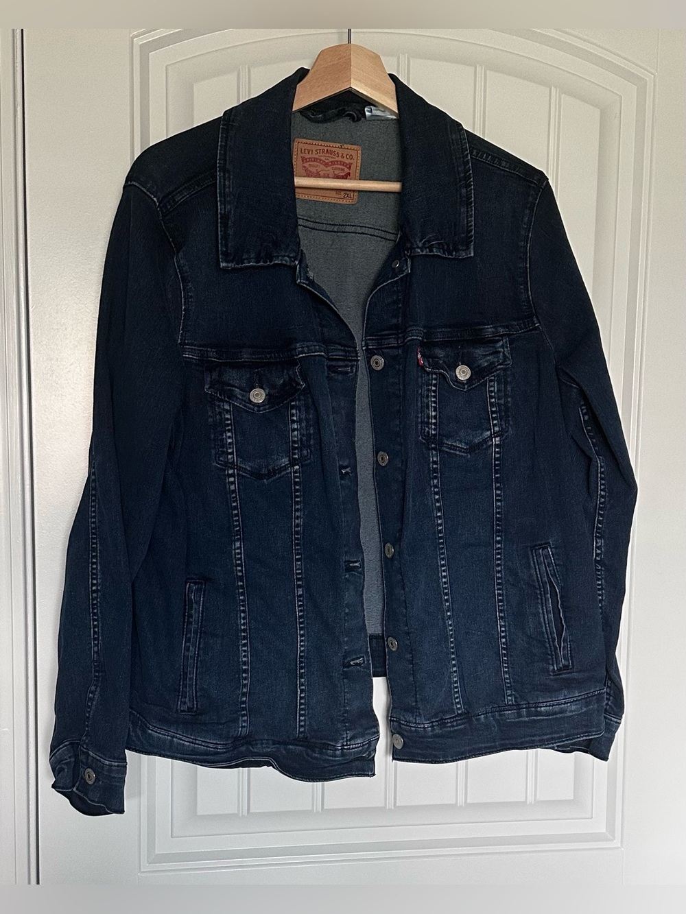 Levi’s Women’s Denim Trucker Jacket Stretch Button Front Jean Jacket